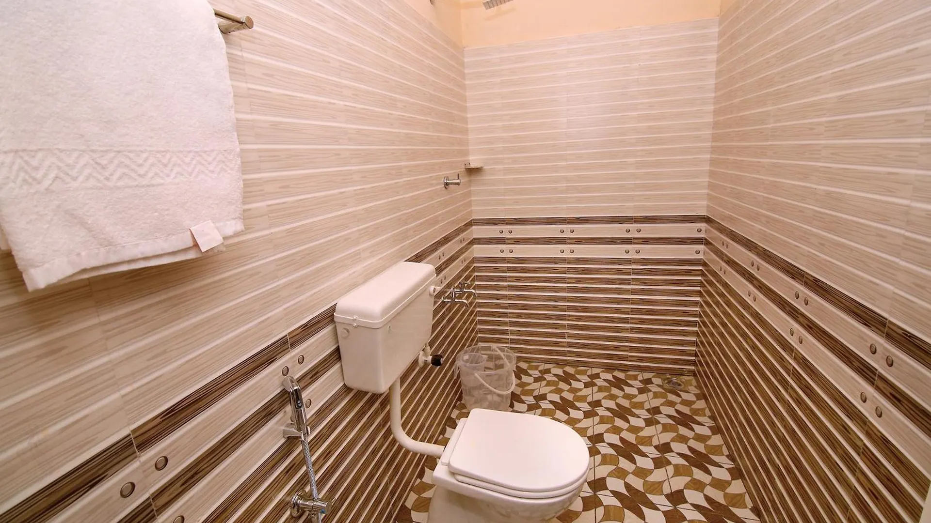 Loyal Residency Bed & Breakfast Sultan Bathery 0*,  India